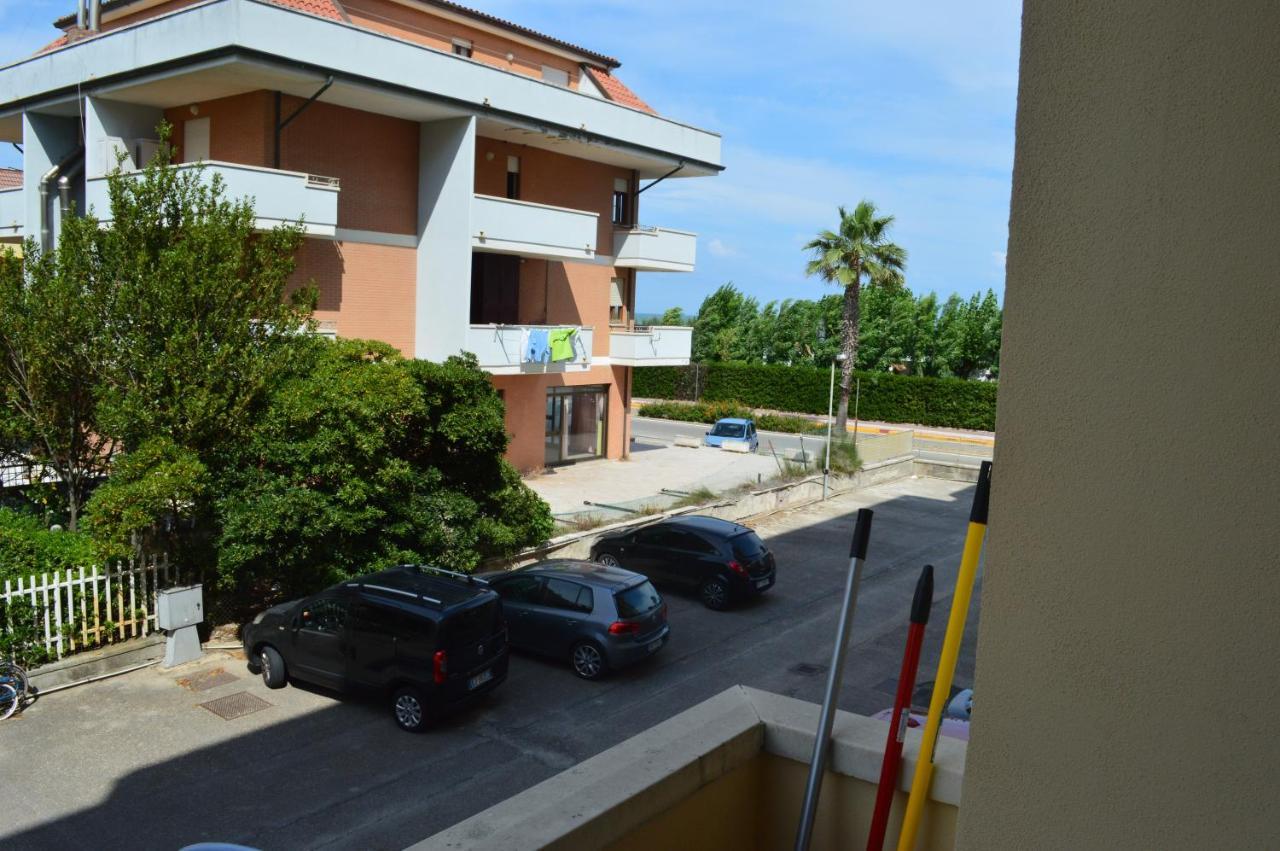 Ad Un Passo Dal Mare Leilighet Porto SantʼElpidio Eksteriør bilde